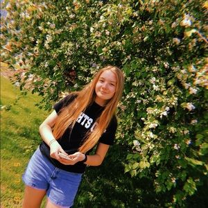 Meet your Posher, Lily